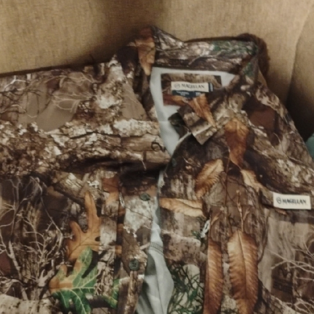 Magellan Outdoors Lightweight Brown and Green Shirt Jacket